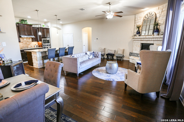 Image 16 of 41 For 12017 Garden Shoot