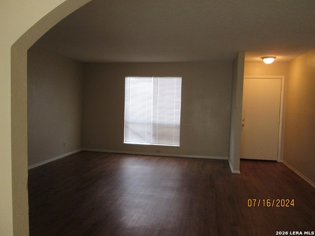 Image 5 of 18 For 4431 Myrna Dr