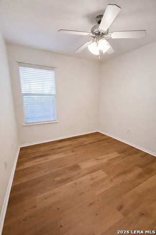 Image 11 of 19 For 10354 Oakwood Crest