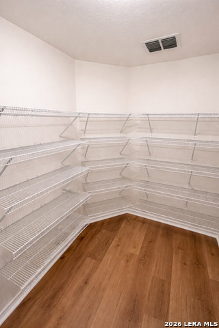 Image 7 of 19 For 10354 Oakwood Crest