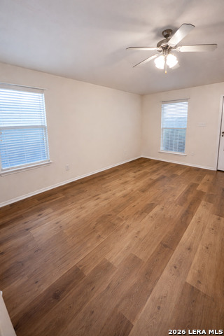 Image 8 of 19 For 10354 Oakwood Crest