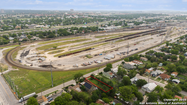 Image 11 of 11 For 620 Sherman  