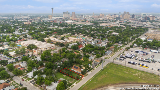 Image 2 of 11 For 620 Sherman  