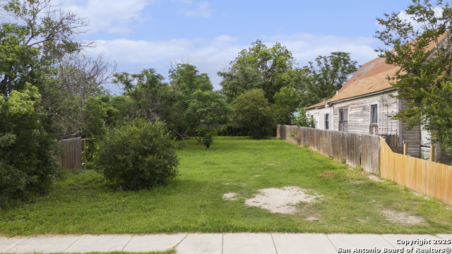 Image 5 of 11 For 620 Sherman  