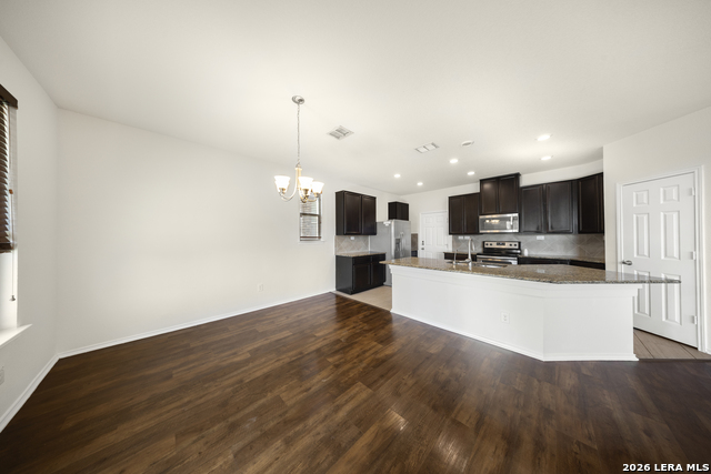 Image 10 of 27 For 1402 Bluejay Court