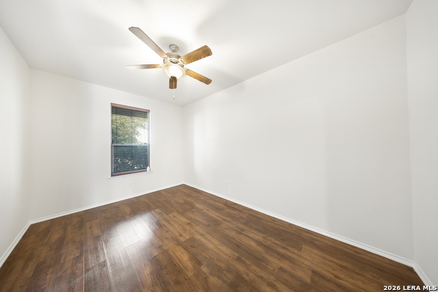 Image 14 of 27 For 1402 Bluejay Court