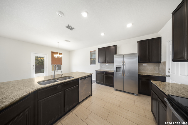 Image 15 of 27 For 1402 Bluejay Court