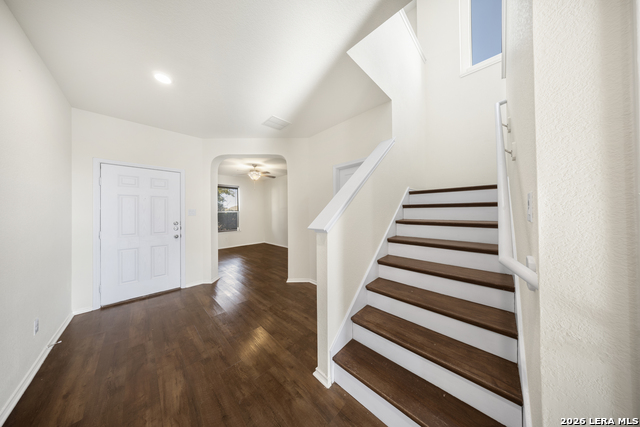 Image 4 of 27 For 1402 Bluejay Court