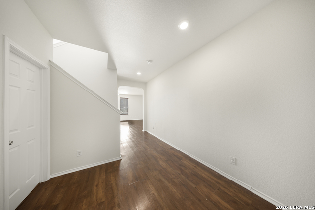 Image 5 of 27 For 1402 Bluejay Court