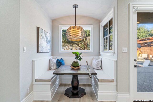 Image 15 of 40 For 407 Burr Rd  