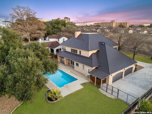 Image 20 of 40 For 407 Burr Rd  