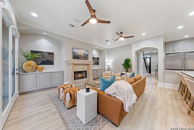 Image 8 of 40 For 407 Burr Rd  