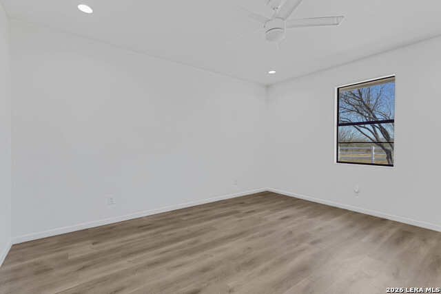 Image 34 of 50 For 16282 Fm 472