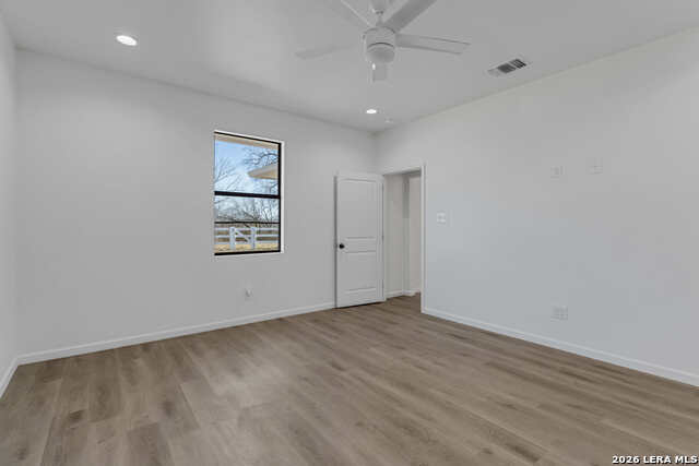 Image 35 of 50 For 16282 Fm 472