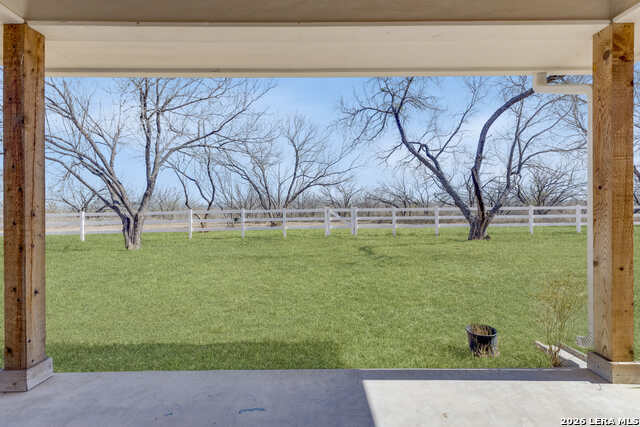 Image 38 of 50 For 16282 Fm 472