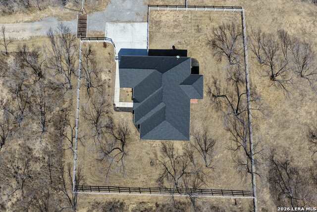 Image 44 of 50 For 16282 Fm 472