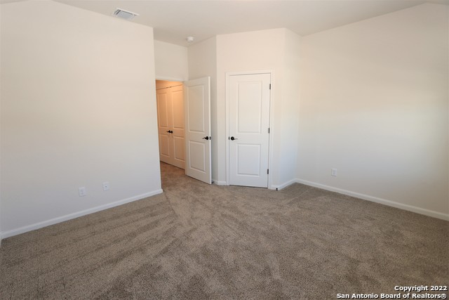 Image 15 of 17 For 2515 Lynwood Bend  102