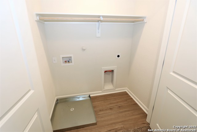 Image 8 of 17 For 2515 Lynwood Bend  102