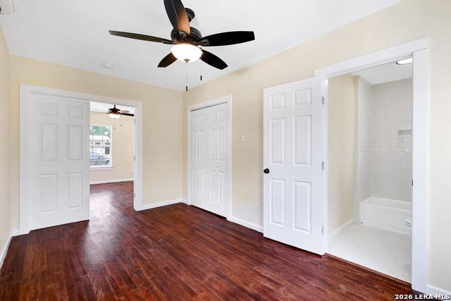 Image 43 of 46 For 834 W Russell Pl