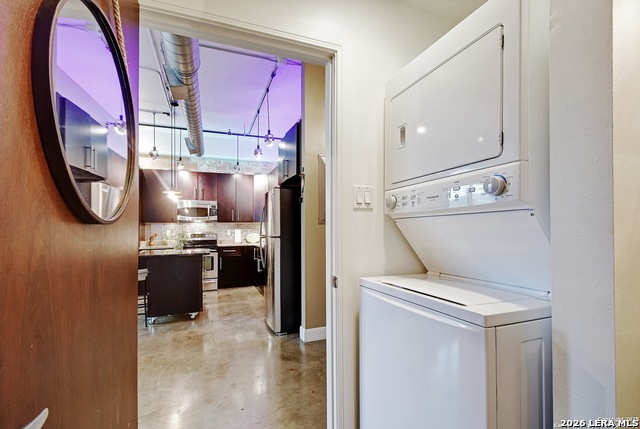 Image 6 of 24 For 831 Flores  2212