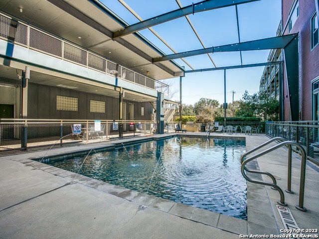 Image 9 of 24 For 831 Flores  2212