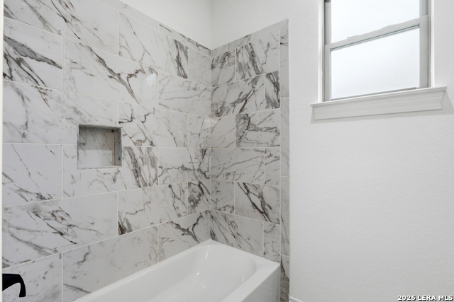 Image 21 of 36 For 412 Havasu  