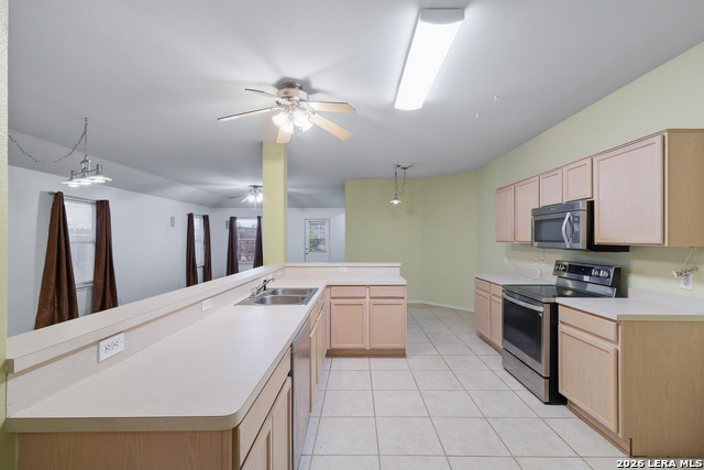 Image 12 of 36 For 6619 Chasethorn