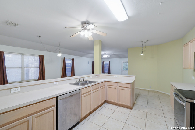 Image 13 of 36 For 6619 Chasethorn