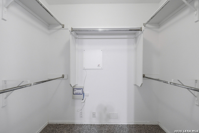 Image 21 of 36 For 6619 Chasethorn