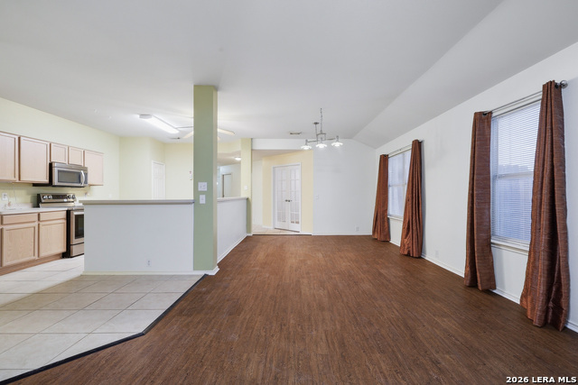 Image 8 of 36 For 6619 Chasethorn