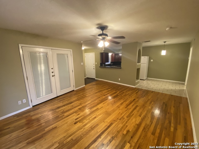 Image 2 of 9 For 211 Natalen Ave  204