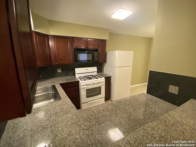 Image 4 of 9 For 211 Natalen Ave  204