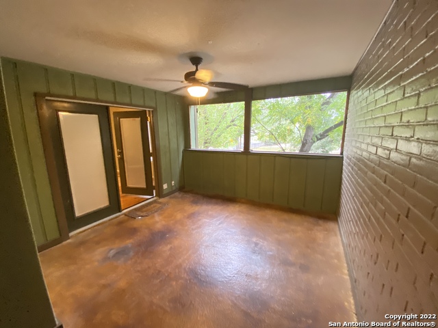 Image 9 of 9 For 211 Natalen Ave  204