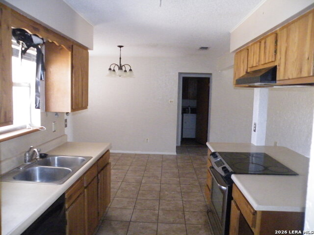 Image 11 of 33 For 1420 Pams Path