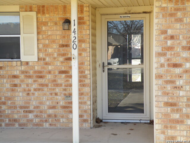 Image 4 of 33 For 1420 Pams Path