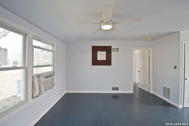 Image 4 of 32 For 602 Sacramento