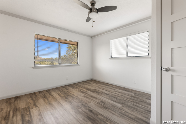 Image 22 of 50 For 26938 Karsch