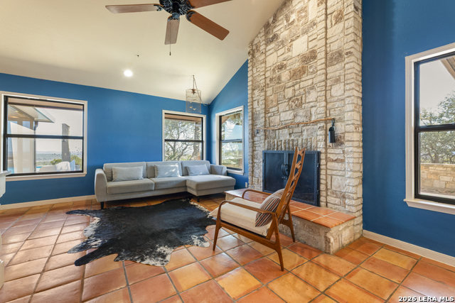 Image 25 of 50 For 26938 Karsch