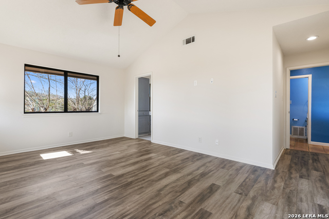 Image 29 of 50 For 26938 Karsch