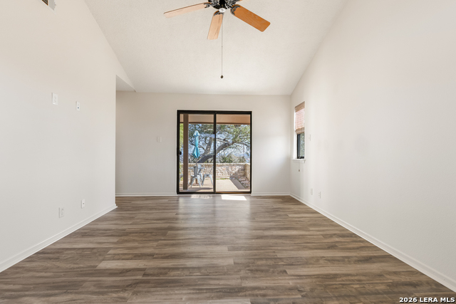 Image 30 of 50 For 26938 Karsch