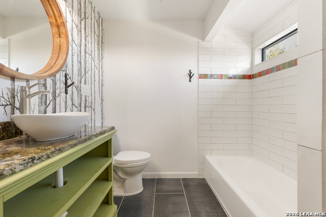 Image 34 of 50 For 26938 Karsch