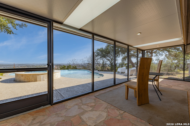 Image 40 of 50 For 26938 Karsch