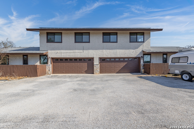 Image 43 of 50 For 26938 Karsch