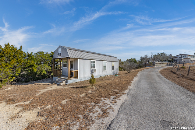 Image 9 of 50 For 26938 Karsch