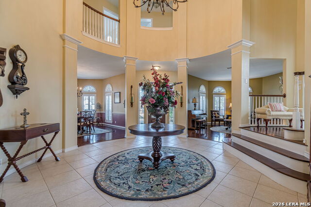 Image 10 of 97 For 8416 Monument Oak