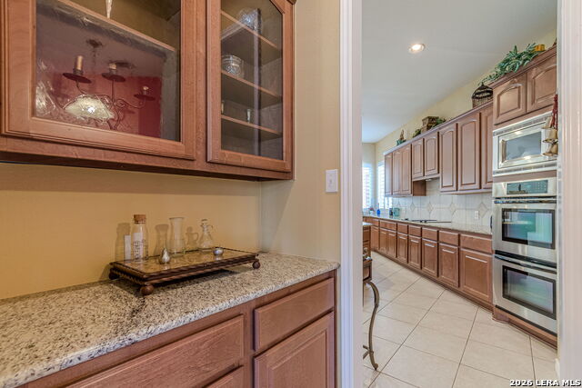 Image 19 of 97 For 8416 Monument Oak