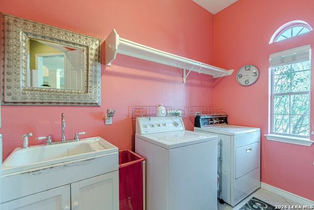 Image 21 of 97 For 8416 Monument Oak