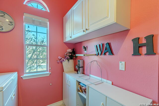 Image 22 of 97 For 8416 Monument Oak