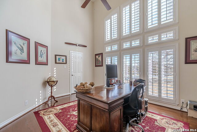 Image 26 of 97 For 8416 Monument Oak