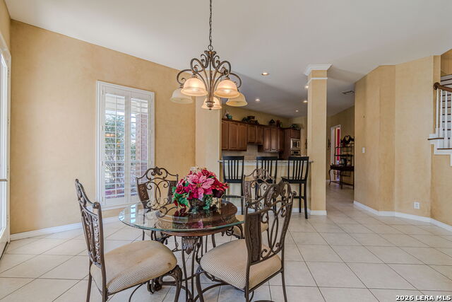 Image 34 of 97 For 8416 Monument Oak